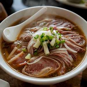 16. Phở Tái
