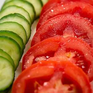 Sliced Tomato & Cucumber