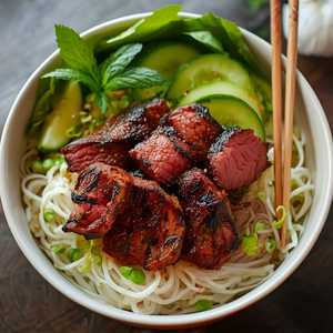 B4 Bún bò nướng