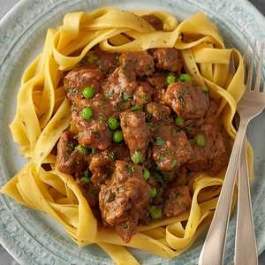 PAPPARDELLE AL SUGO D'AGNELLO