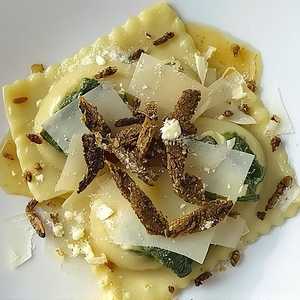 RAVIOLONI ALL'UOVO